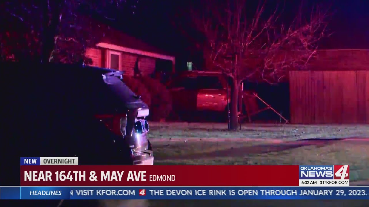 Car crashes into house - YouTube