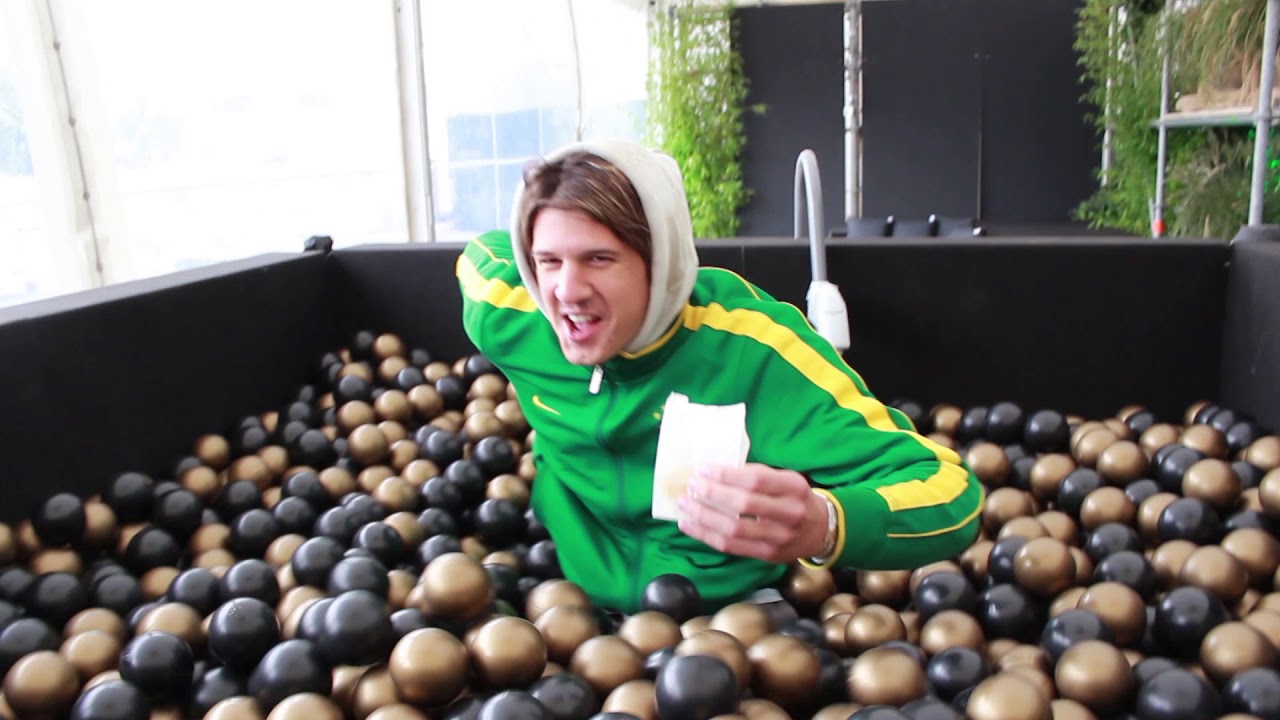 Bayuk @ Reeperbahn Festival 2018 (Aftermovie)