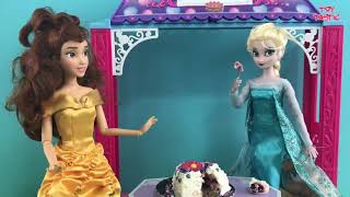 Juguetes de Barbie y Elsa Muñecas en Español Retos Tarta de Fresa y chocolate + Escuela