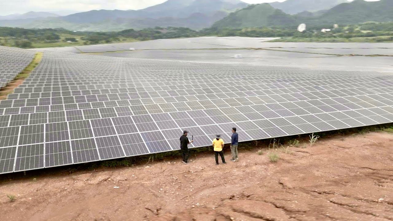 ⁣Mesmerizing Biggest Solar Farm sa Pinas - Soon Growing Vegetables narin!