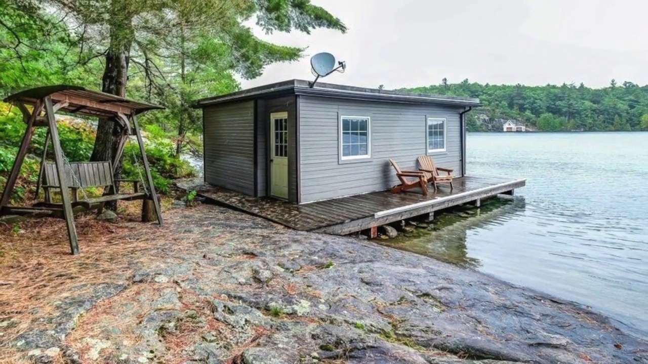 Muskoka Cottage for Rent 281 on Lake Joseph near Rosseau Ontario