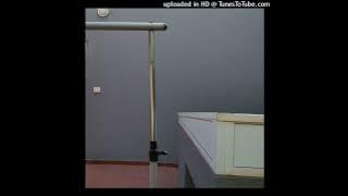 09 - Less_than_more