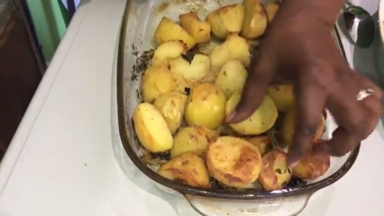 Oven Herb Roasted Potatoes - Cooking For My Soul