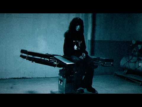 d3r - im alone (Official Visualizer)