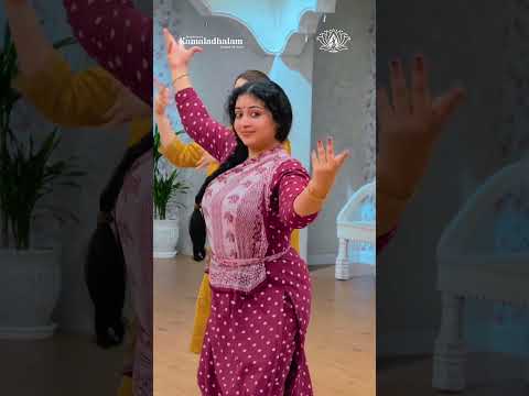 Step by step , Smile by smile #dance #anusithara #kamaladhalam #shorts
