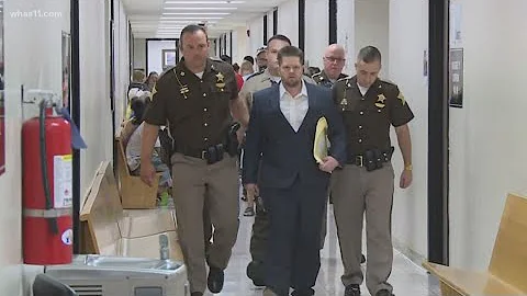 Joseph Oberhansley trial starts in death of ex-gir...