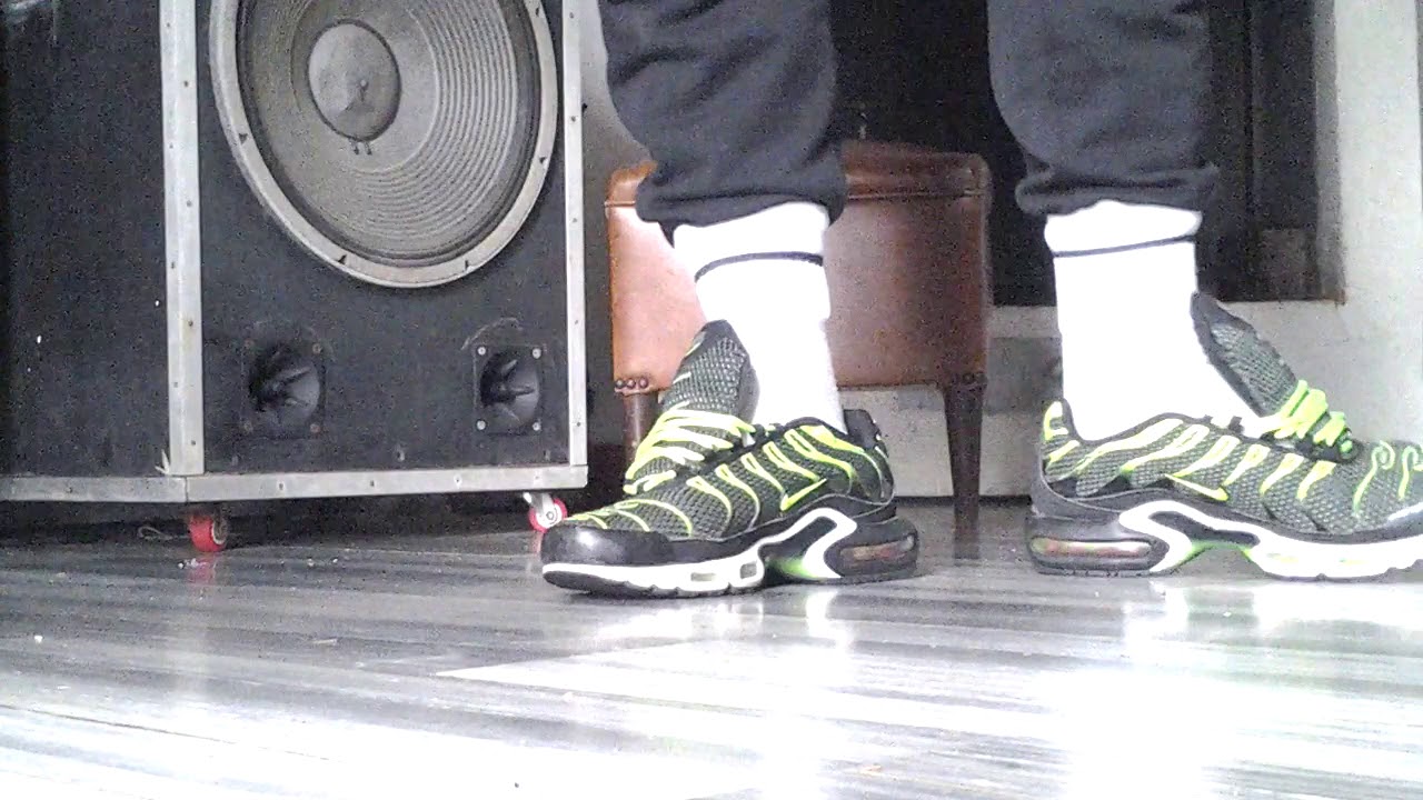 black and green tn