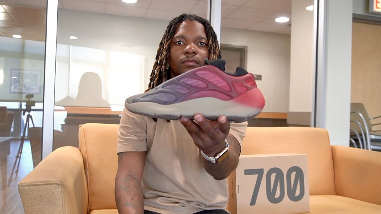 Yeezy 700 V3 Fade Carbon | Unboxing Sizing On Foot