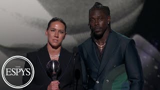 Jrue & Lauren Holiday win the Muhammad Ali Sports Humanitarian Award | 2023 ESPYS  (📍 @CapitalOne)