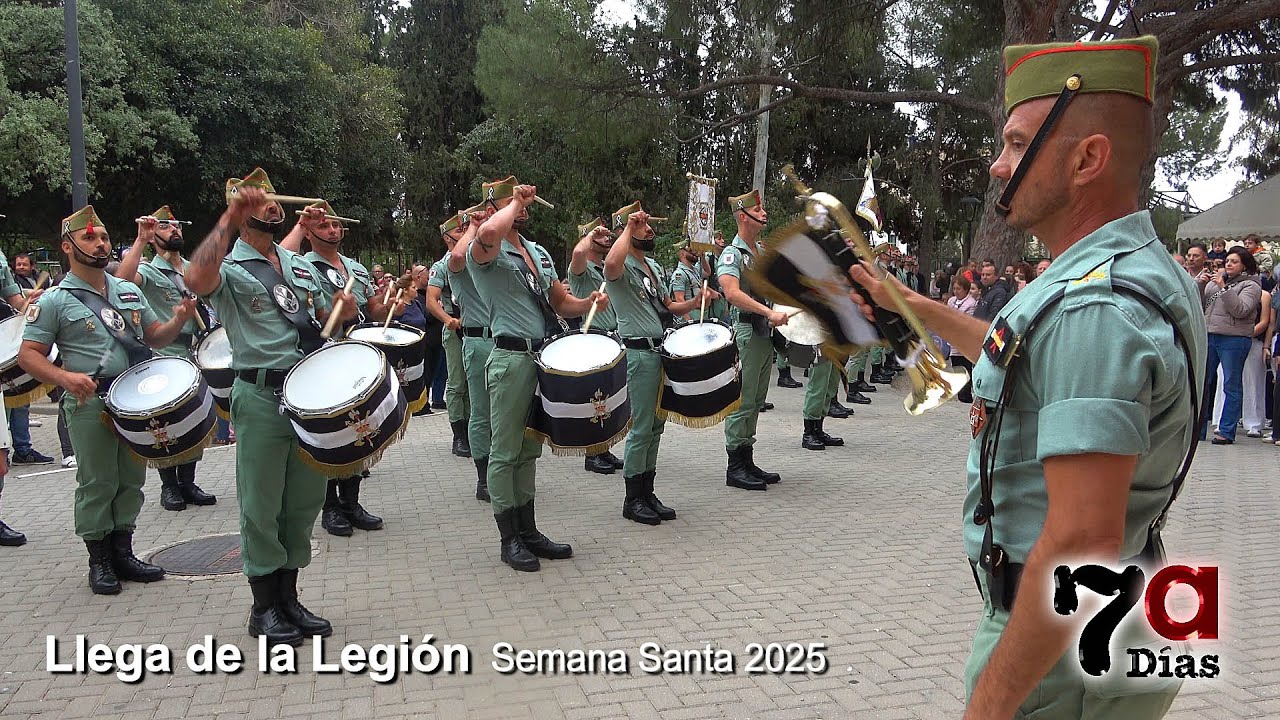 Entusiasta bienvenida de Alhama de Murcia a los legionarios de Viator