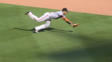 SF@CIN: Hernandez lays out for a remarkable catch