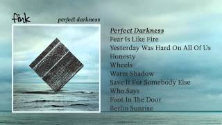 Video voorbeeld van "Fink - 'Perfect Darkness'"