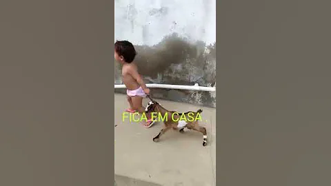 FICA EM CASA COM DEUS