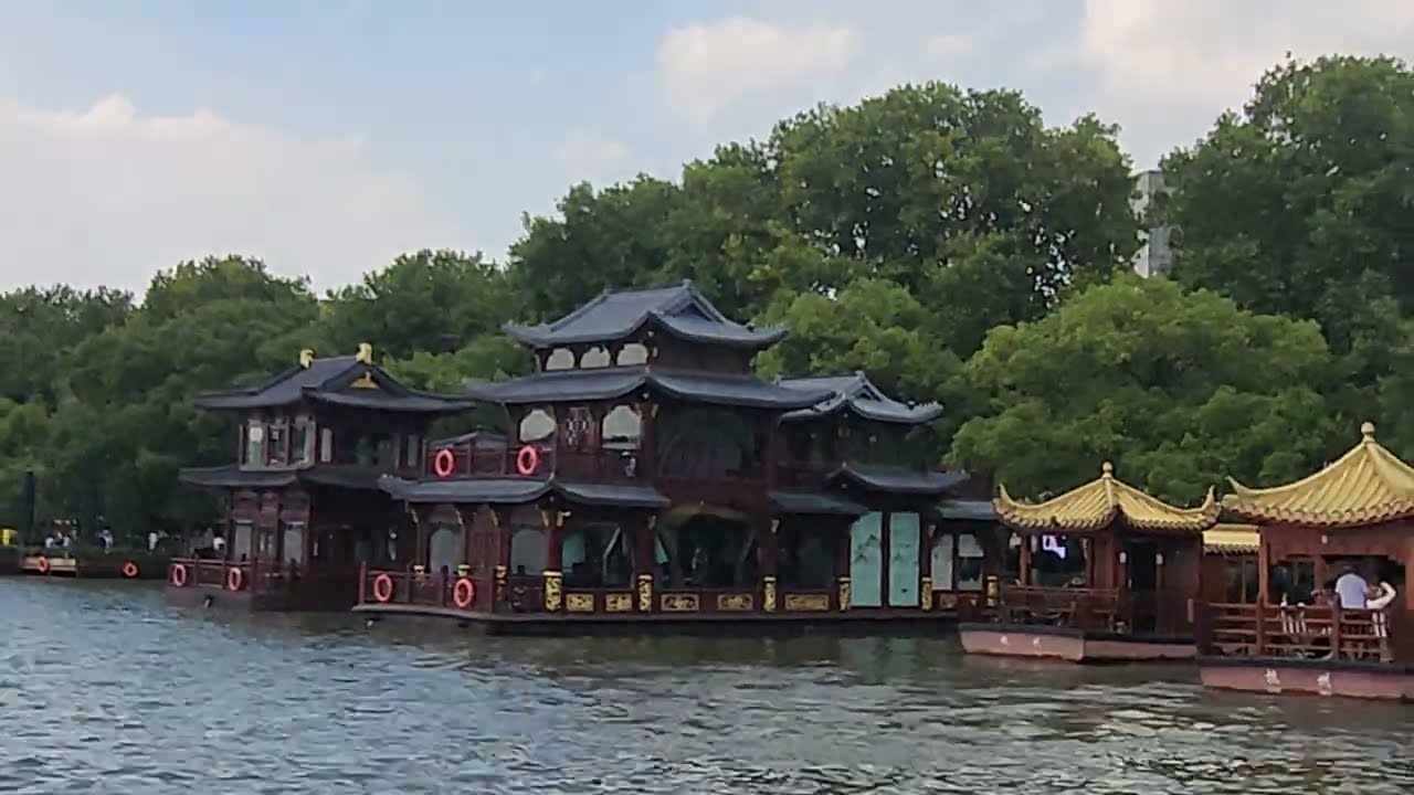 Xihu West Lake Boat Cruise Hangzhou China 西湖 杭州 中国