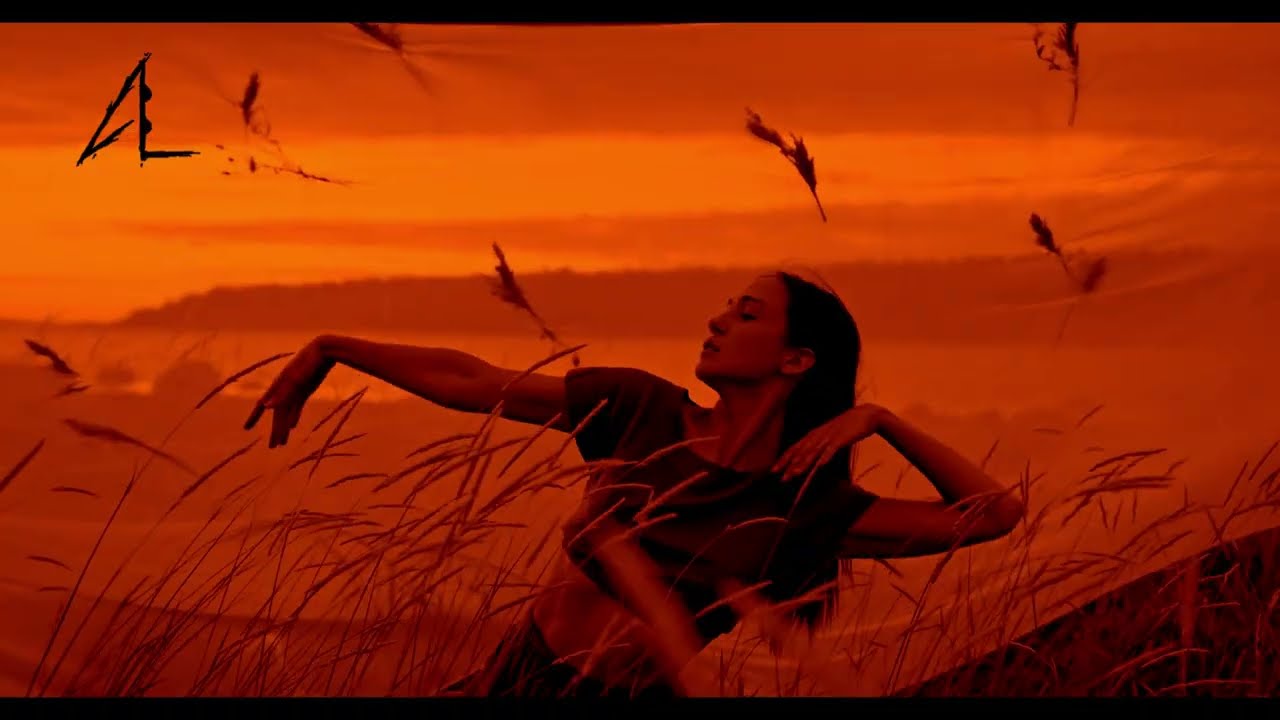 MOLTEN STEEL  |  Dark Instrumental Synthesizer Music | Sci Fi Misfit Art |