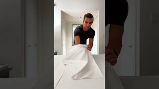 Making The Bed In 10 Seconds #Bedroom #Shorts #Motivation #Satisfying