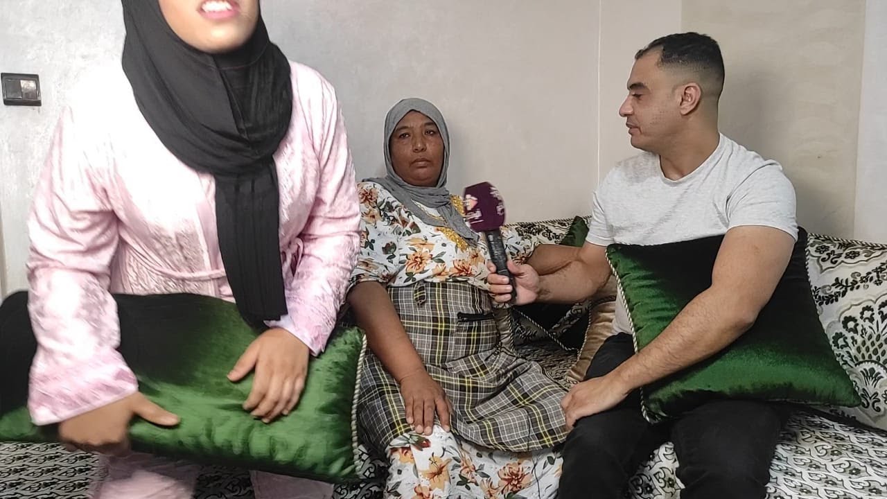 نايضة قربالة فدار نعيمة البدوية بسباب طلاق بنتها رجاء وظهور مفاجأة وبنتها ناضة طفات علينا الكاميرة