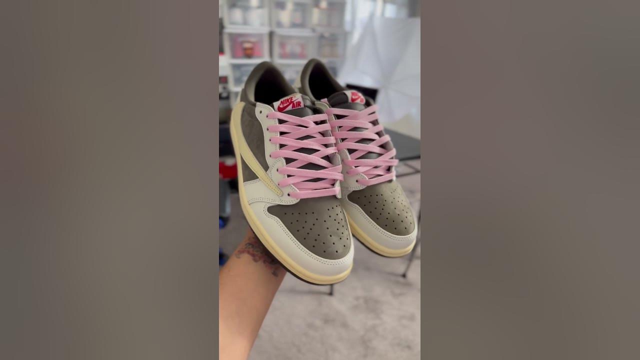 I put pink laces on my Travis Scott x Air Jordan 1 low reverse mocha 