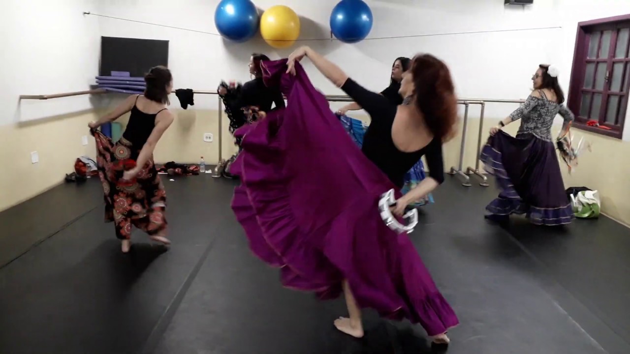 Dança Cigana com Pandeiro - 2019 ( Grupo e com música)