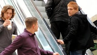 Пранк: Гей и Лесби пикап на эскалаторе / prank gay and lesbian pickup on the escalator