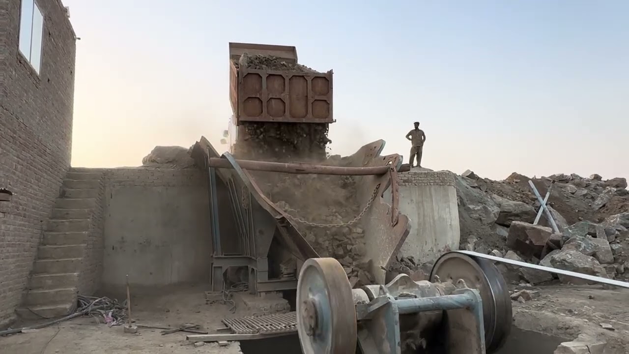 “MASSIVE STONE CRUSHER! Crushing Rocks Like Never Before:The Ultimate Stone Crushing Machine!bigston
