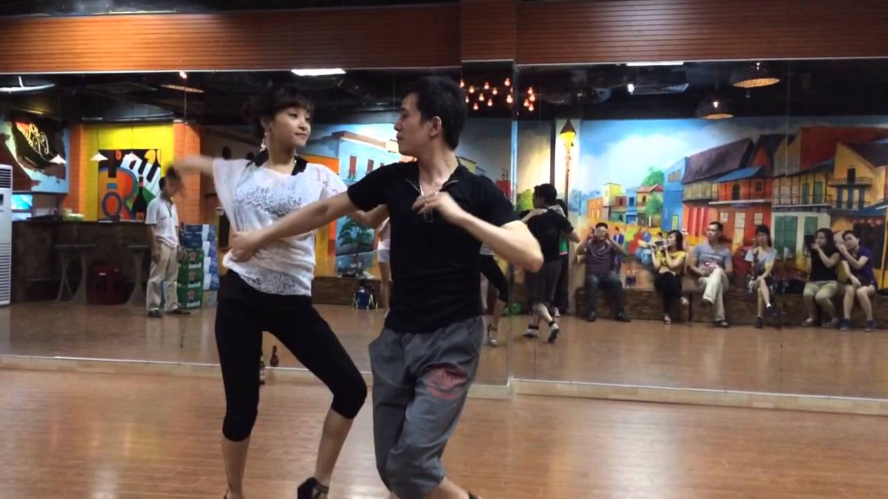 Beso Latino Studio (7th Floor, 141 Ba Trieu, HN) - Linh Zeus & Sao Mai Bachata Sensual Class