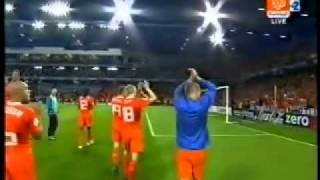 Dutch Players Celebrating With Their Families After Beating Romania In Euro 2008