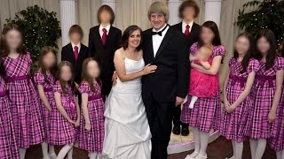 See The Parents Accused of Shackling Their 13 Kids Get Taken Away by Cops See The Parents Accused of Shackling Their 13 Kids Get Taken Away by Cops