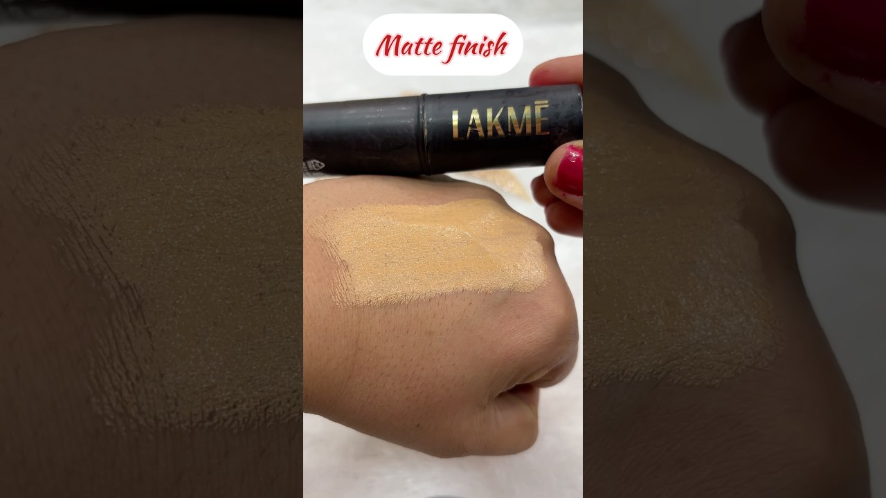 Lakme Facelift Foundation Stick 