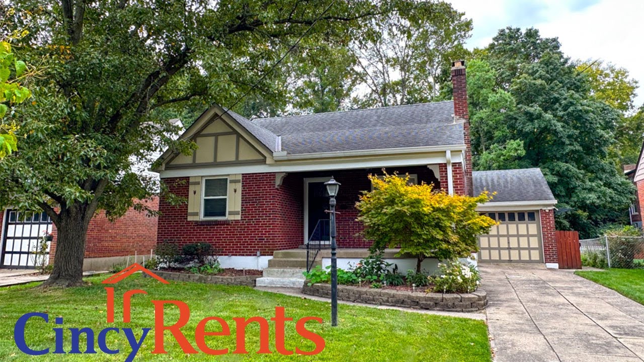 4117 Paxton Avenue 3bd 2ba with deck, garage, and fenced yard! Oakley