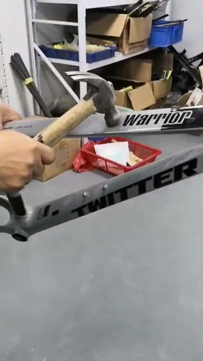 Twitter Carbon Frame