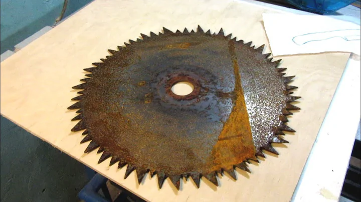 Giving trash a second life: Making Knife from Old ...