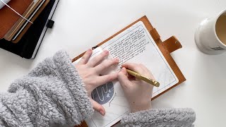 my simple morning journalling routine for mindful productivity and mental clarity