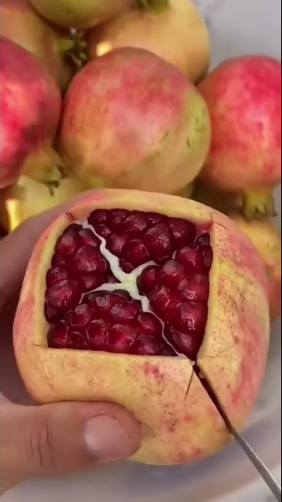 How to cut a Pomegranate