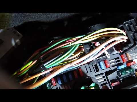 Peugeot 308 - Overheating - no fan control from ECM! Part 1