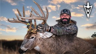 Giant Rut-Crazed River Farm Buck At 5 Yards, Mike’s Best Bow Hunting Strategies hunting bowhunting