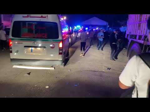 مباشر لحظة وصول جثامين بعض ضحايا مركب الموت إلى الأراضي اللبنانية