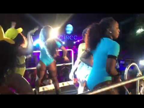 Shenseea performing Loodie colab with VYBZ Kartel at BRITJAM 2017