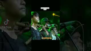 Download Lagu Anie Menyulam kain yang rapuh MP3 Download Lagu Anie Menyulam kain yang rapuh MP3