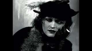 Pola Negri - Black Eyes (Ochi Chornyje) 1931 chords