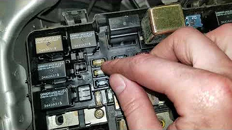 Honda CR-V AC fuses and relays