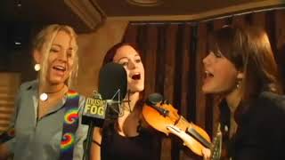 The Lovell Sisters (Larkin Poe) - Drop D Spiritual - 25FEB09