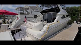 Sea Ray 440 Express Bridge, Walk Around