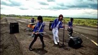 The Jumpers - True Love Video Clip