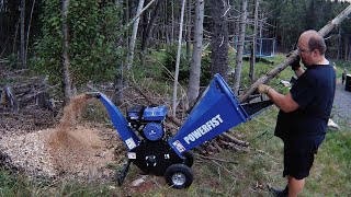 Princess Auto 196cc 4' wood chipper  Chipping