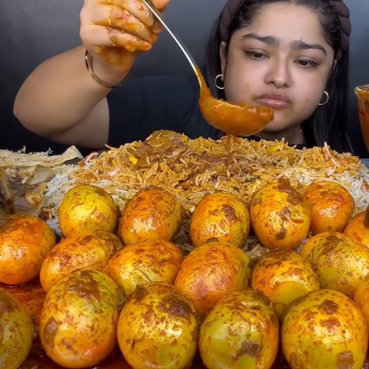 ASMR: EATING SPICY EGG CURRY🔥 BASMATI RICE || #shorts #mukbangn#asmreating #mukbangasmr #asmr