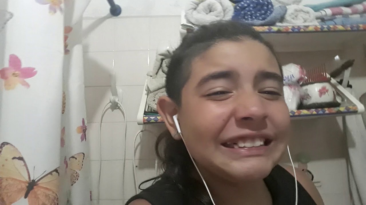 Cosas que hacemos o hacíamos en el baño - YouTube