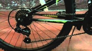 Bicicleta Mongoose STATUS 2.2 - características