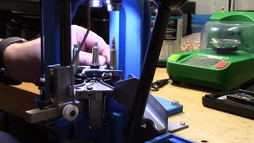 Dillon 550B in Operation - Loading 223 FMJ | Guns N