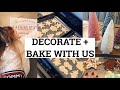 VLOGMAS: DECORATE AND BAKE COOKIES WITH US!